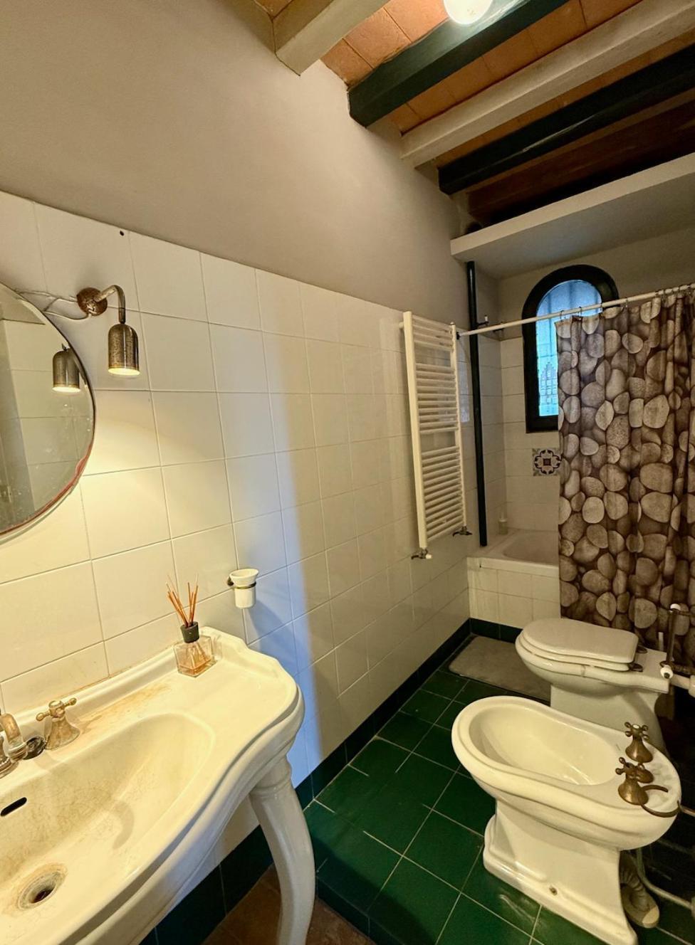 Ceasar Villa *